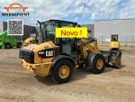 Caterpillar 906H (2015) – Kompaktni kotačni utovarivač 0,9 m³ | 4459 radnih sati - Slika 28